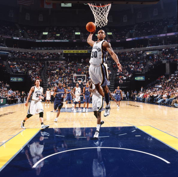 至少有两次 至少有两次